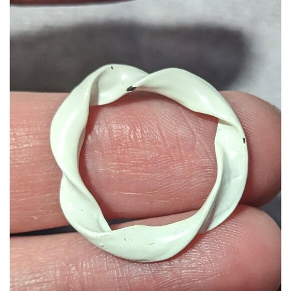 Abstract White Enamel Coated Art Ring Size 5 1/2 - Picture 13 of 13